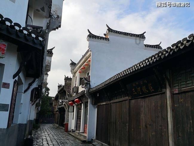42岁玄彬婚后生活甜如蜜!暂停工作陪伴孙艺珍,夫妻常出国旅游