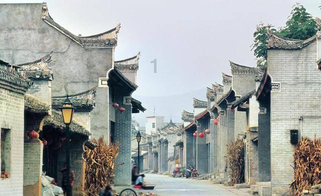 “绿色车”搭乘“绿色船” 中国智造“组团”出海